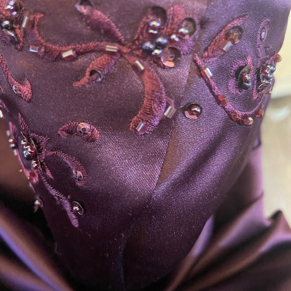 David’s Bridal Plum Purple Beaded Ruched Strapless Bridal Gown - Picture 12 of 15